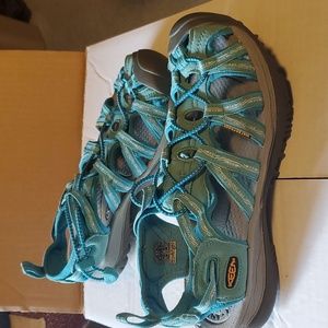 Keen Whisper Sandals size 8.5